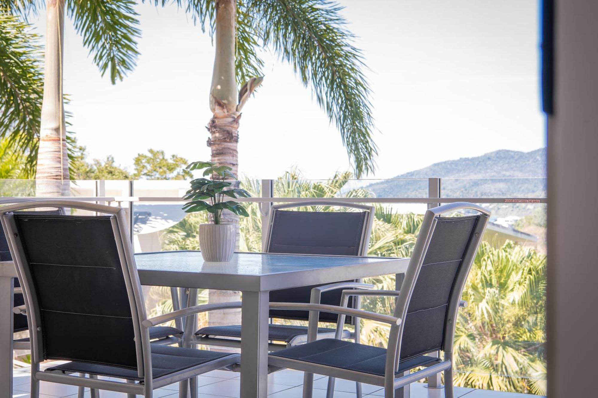 Airlie Summit Apartments Airlie Beach Dış mekan fotoğraf