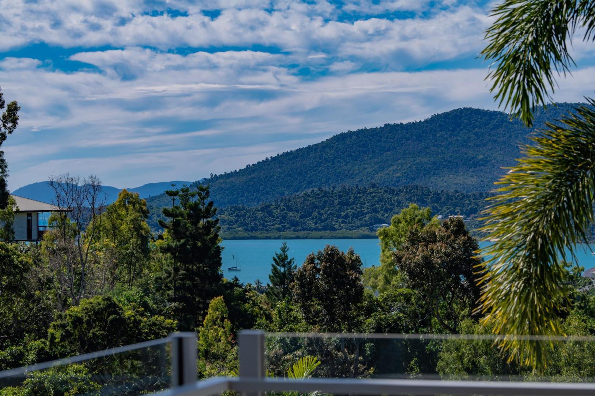 Airlie Summit Apartments Airlie Beach Dış mekan fotoğraf