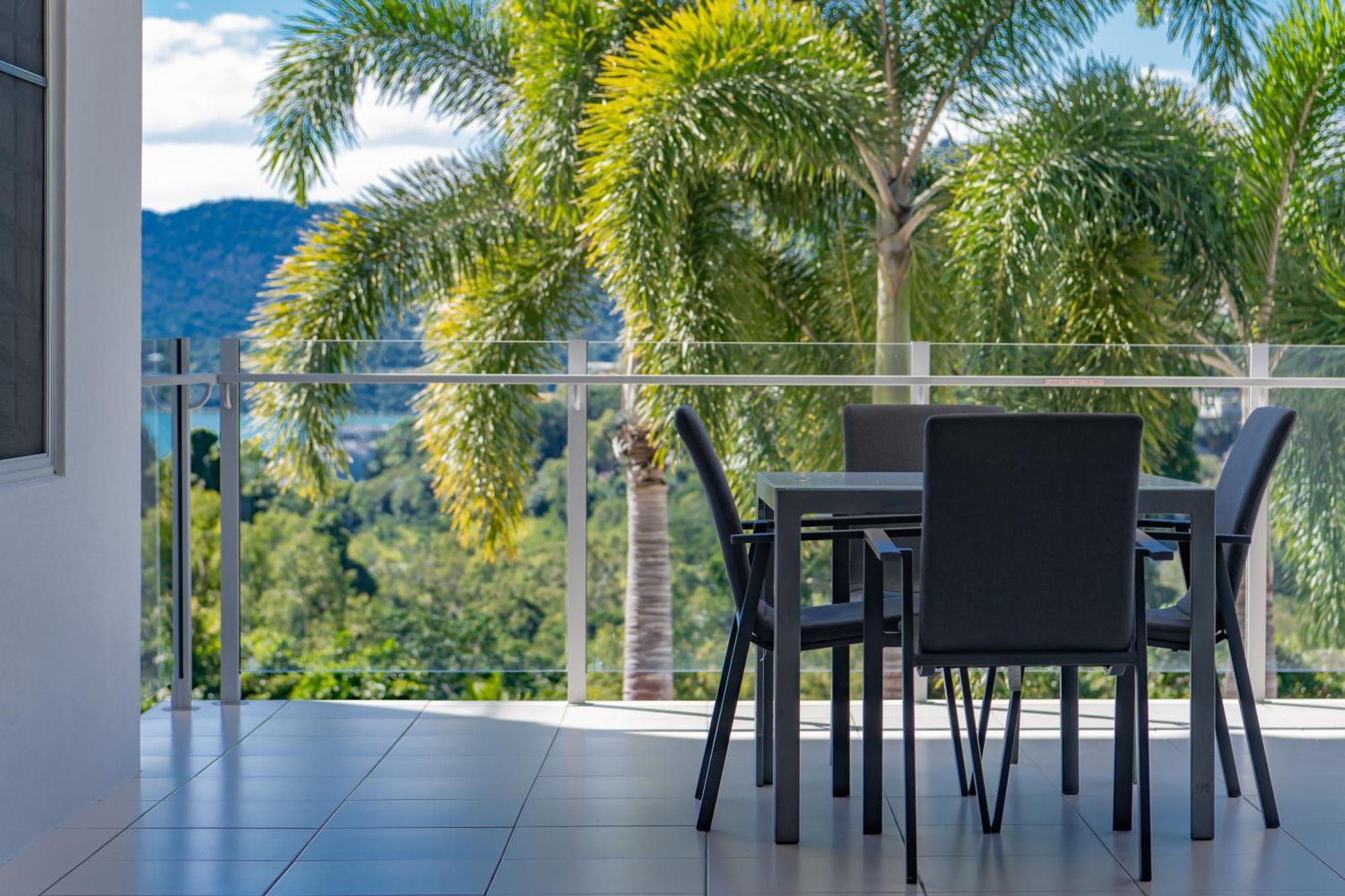 Airlie Summit Apartments Airlie Beach Dış mekan fotoğraf