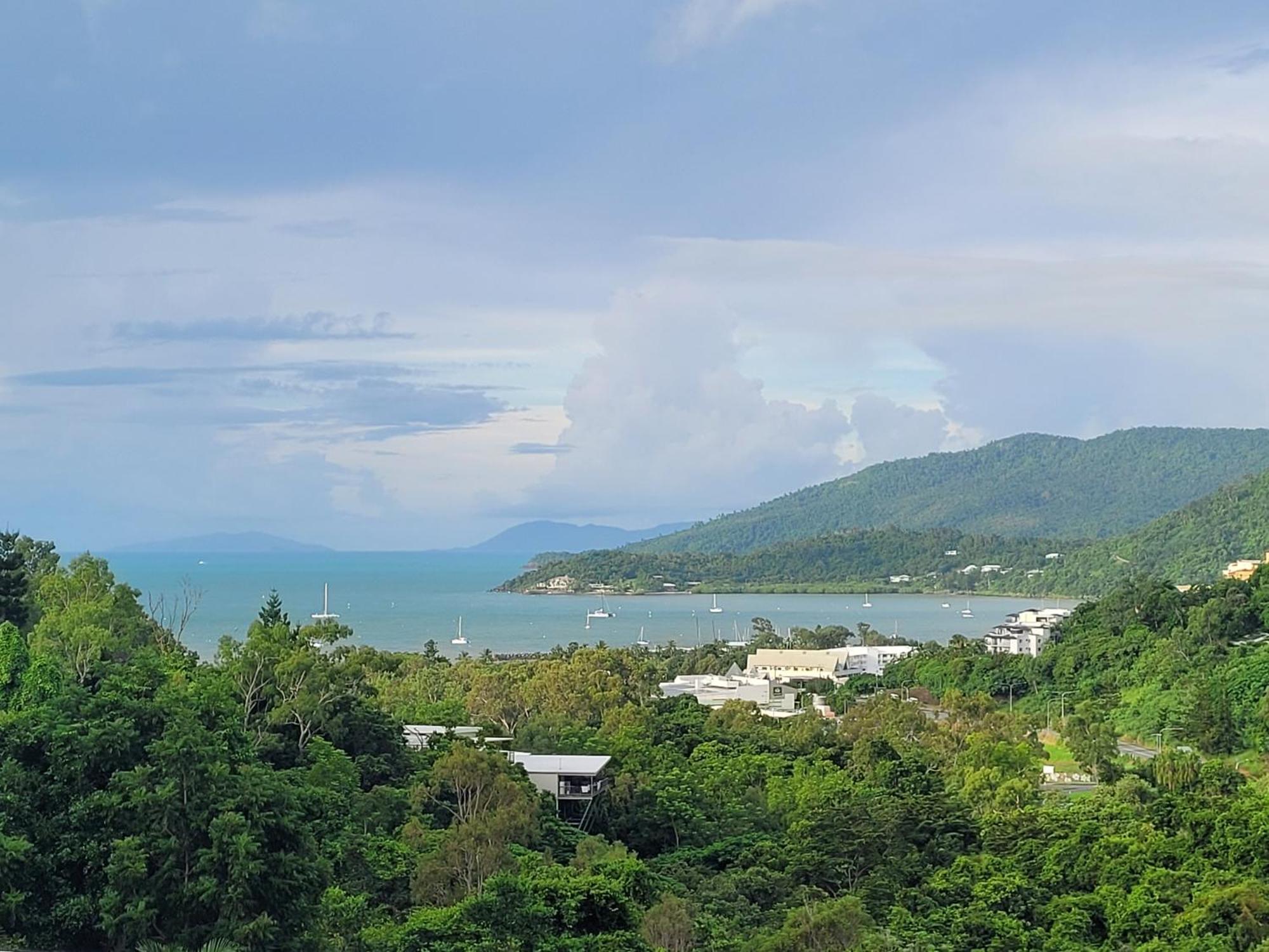 Airlie Summit Apartments Airlie Beach Dış mekan fotoğraf