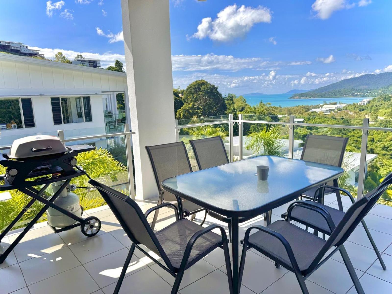 Airlie Summit Apartments Airlie Beach Dış mekan fotoğraf