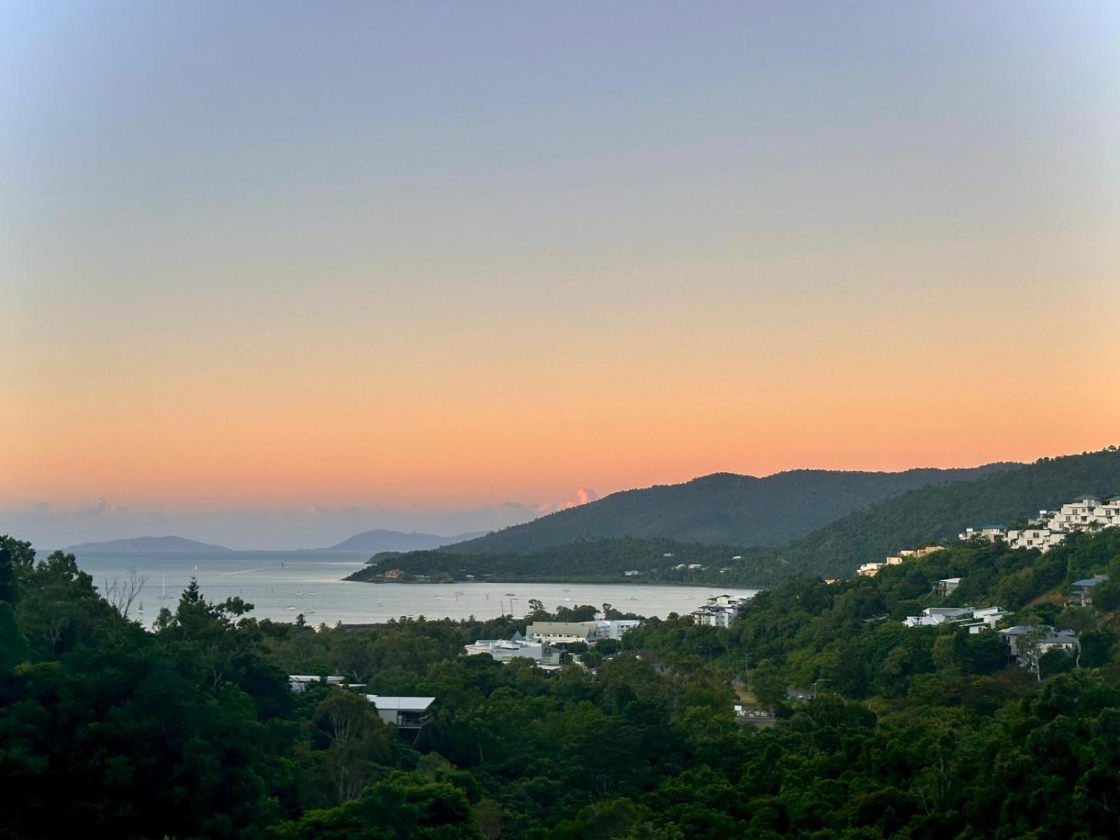 Airlie Summit Apartments Airlie Beach Dış mekan fotoğraf